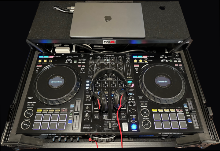 DJ Controller case complete with controller fitted